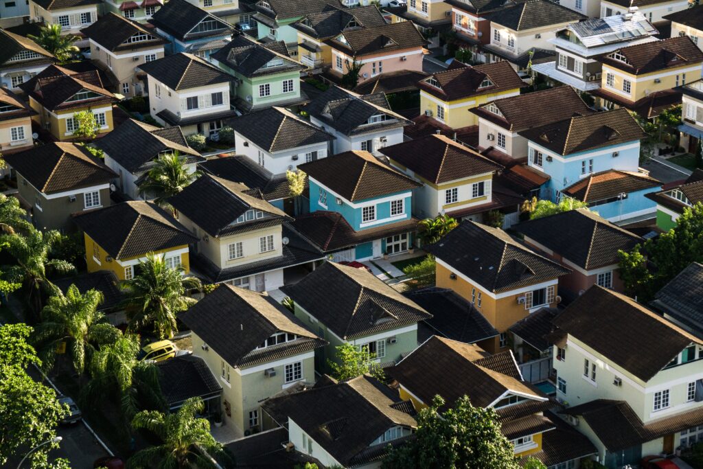 homes in a neighborhood